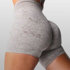 NVGTN Digital Seamless Shorts - Taupe size Large